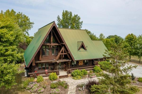 The Lodge At Lakeshore Belle River Exterior photo